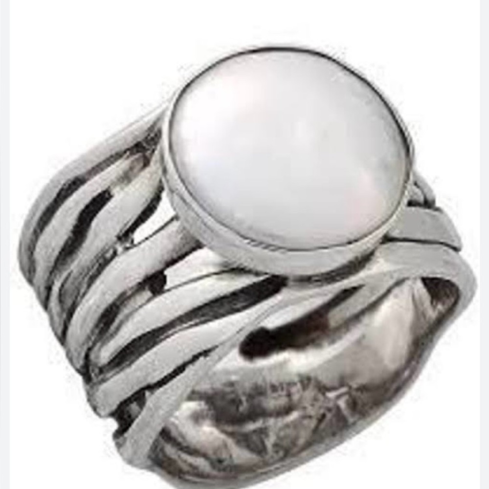 Chic Silver Band with White Stone